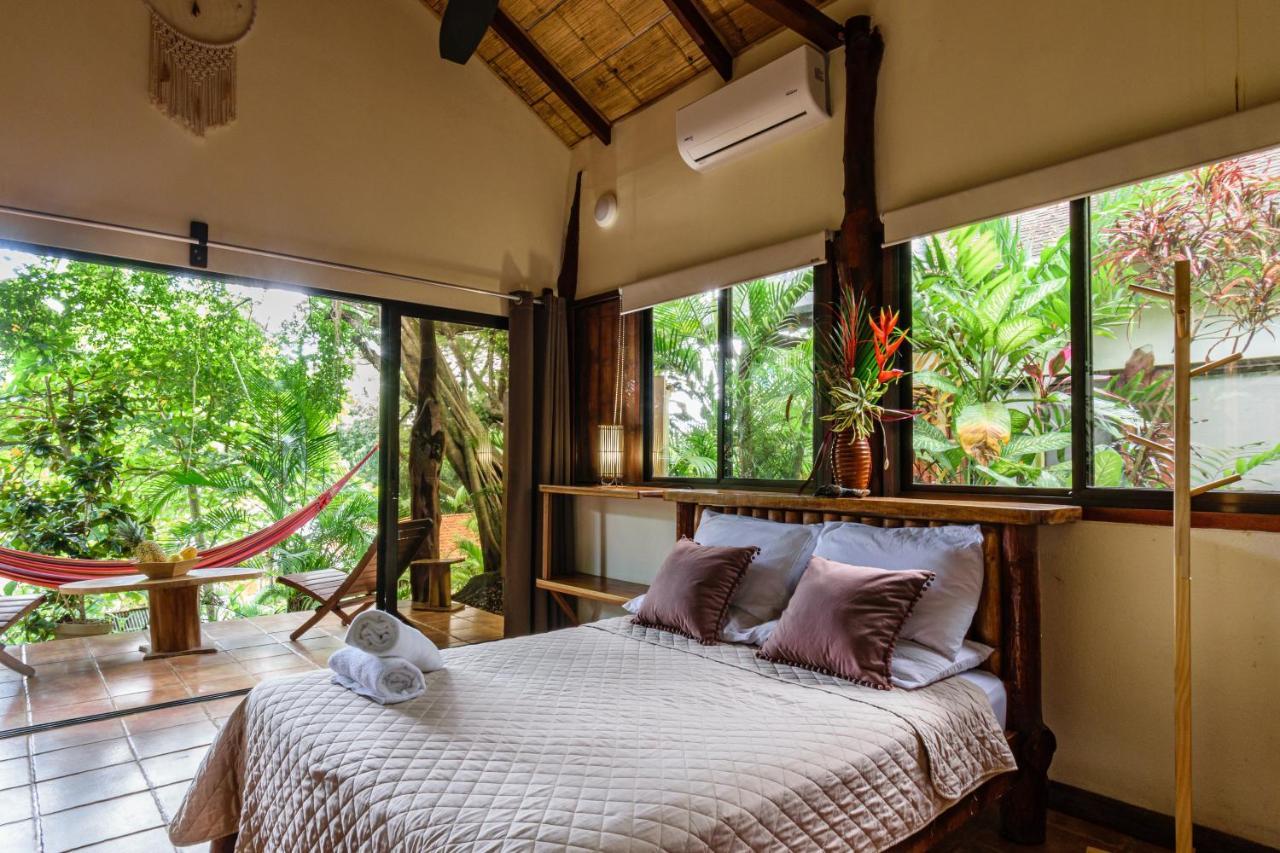 Funky Monkey Lodge Playa Santa Teresa  Zewnętrze zdjęcie