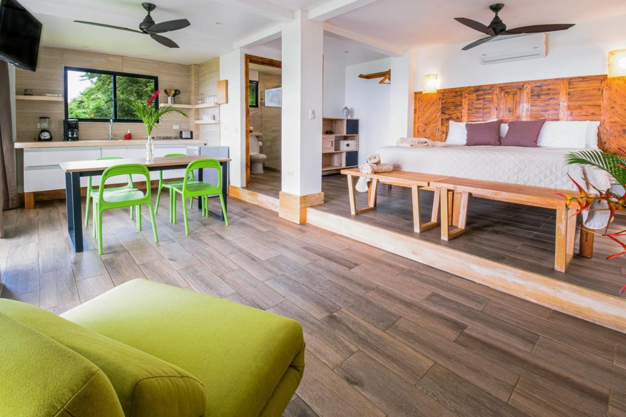 Funky Monkey Lodge Playa Santa Teresa  Zewnętrze zdjęcie