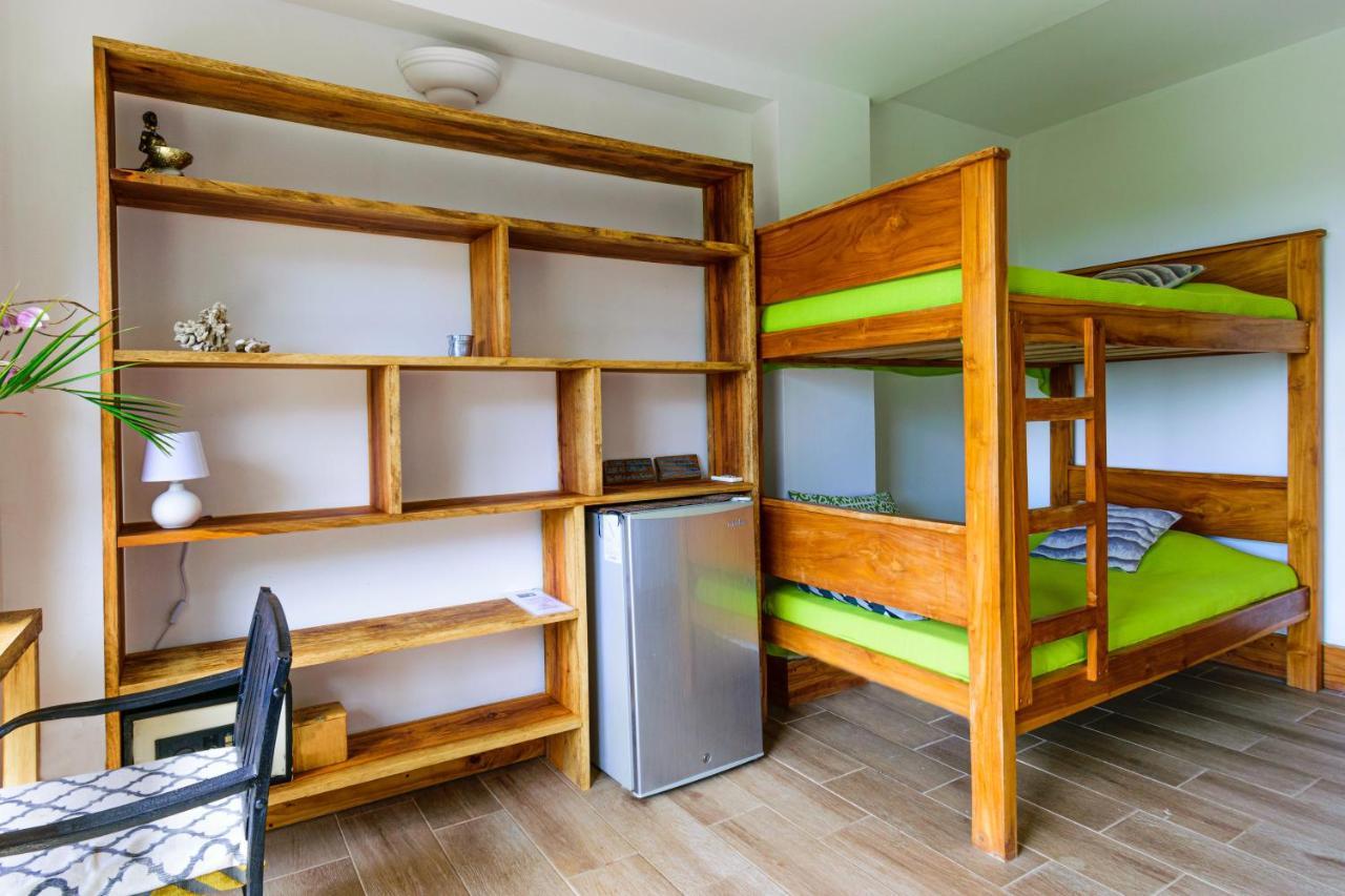 Funky Monkey Lodge Playa Santa Teresa  Zewnętrze zdjęcie