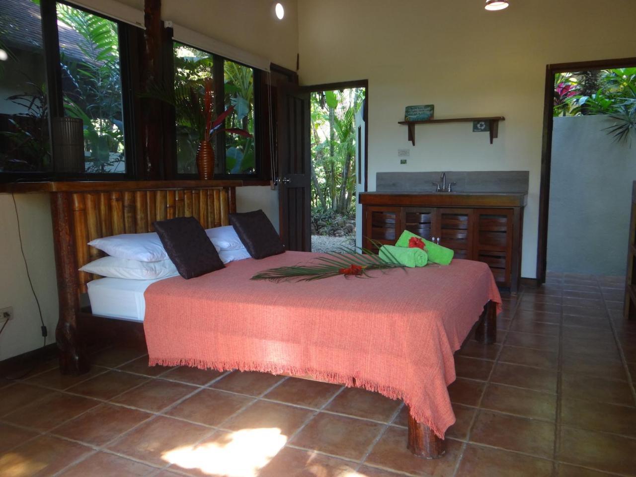 Funky Monkey Lodge Playa Santa Teresa  Zewnętrze zdjęcie